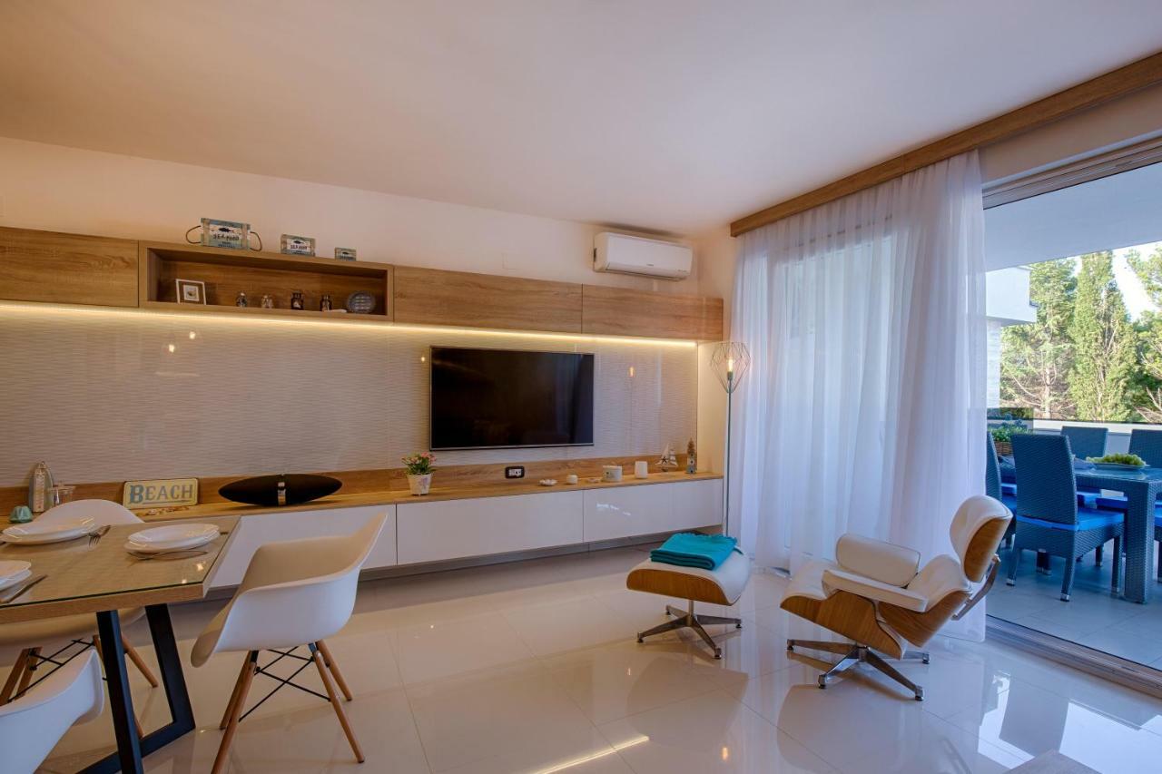Glamour Apartments Krk Town Extérieur photo