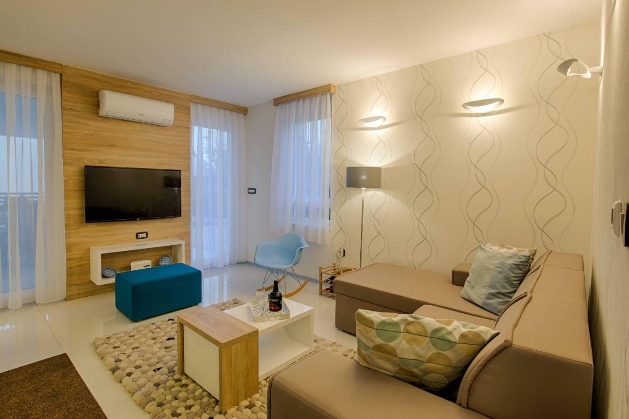 Glamour Apartments Krk Town Extérieur photo