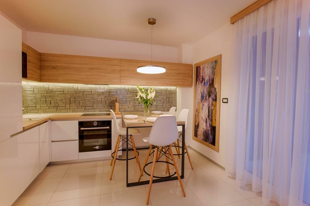 Glamour Apartments Krk Town Extérieur photo