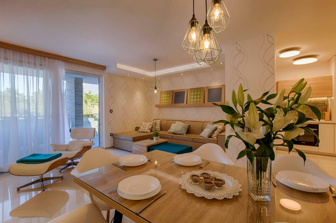 Glamour Apartments Krk Town Extérieur photo
