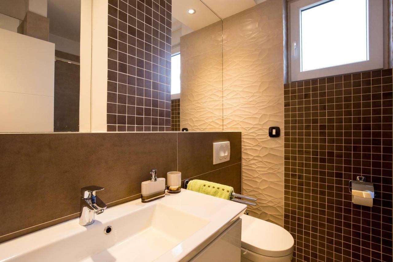 Glamour Apartments Krk Town Extérieur photo