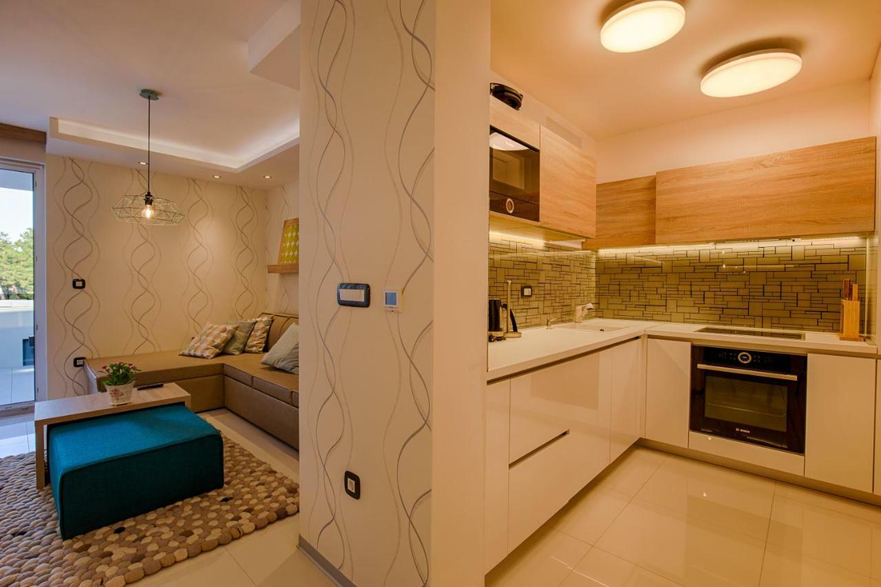 Glamour Apartments Krk Town Extérieur photo