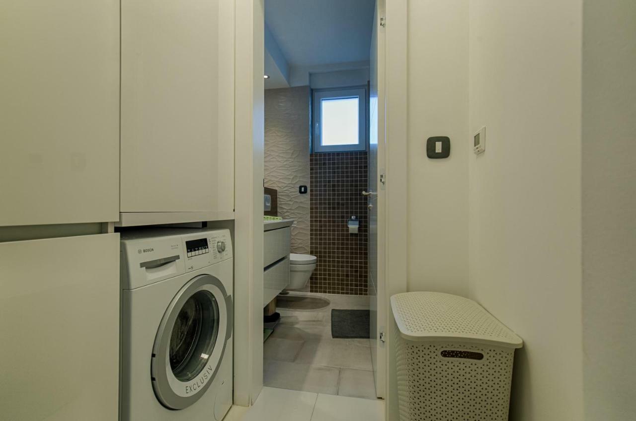 Glamour Apartments Krk Town Extérieur photo